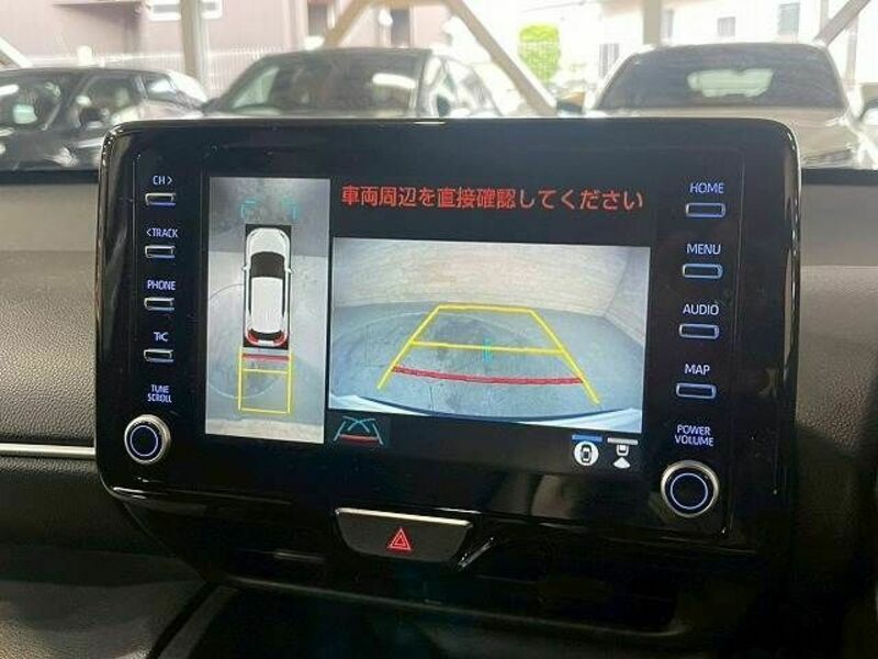 YARIS CROSS-3