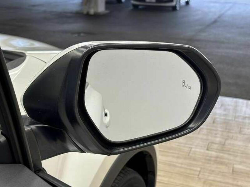 C-HR-8