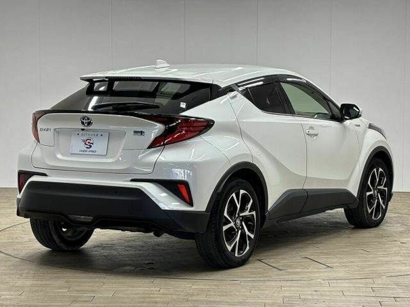 C-HR-15