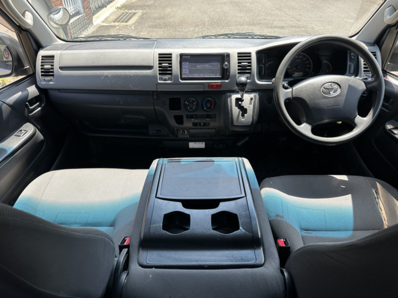 HIACE VAN-4