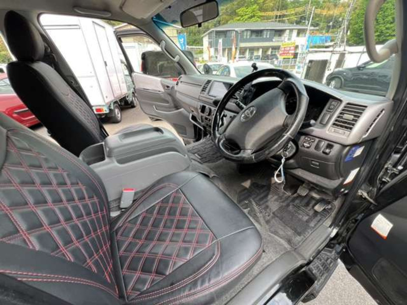 HIACE VAN-11