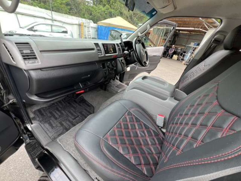 HIACE VAN-17