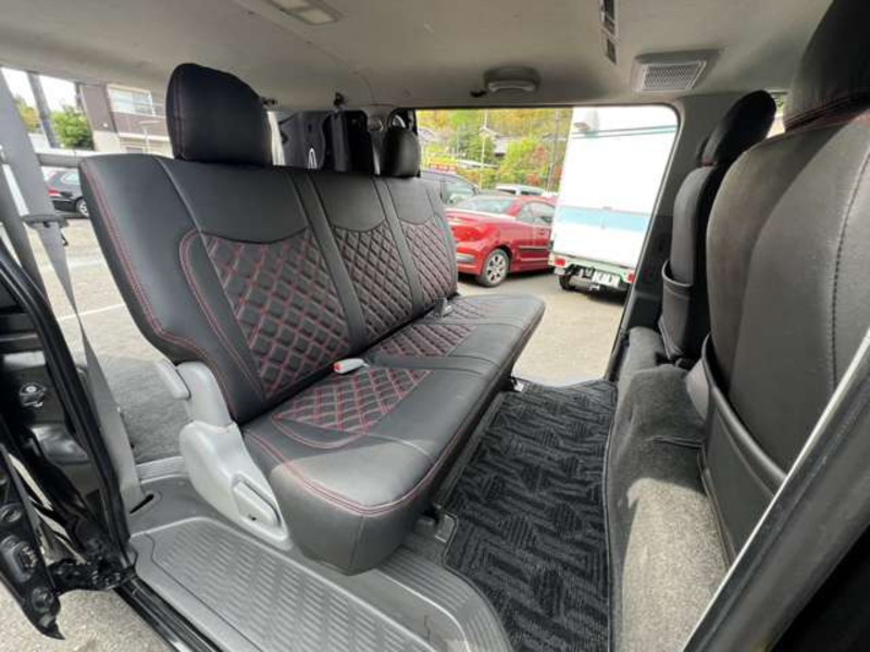 HIACE VAN-12