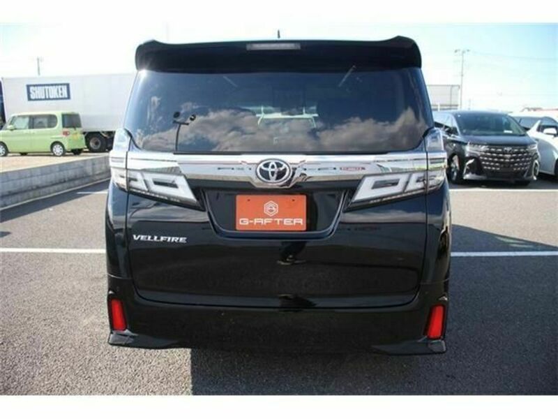 VELLFIRE-9