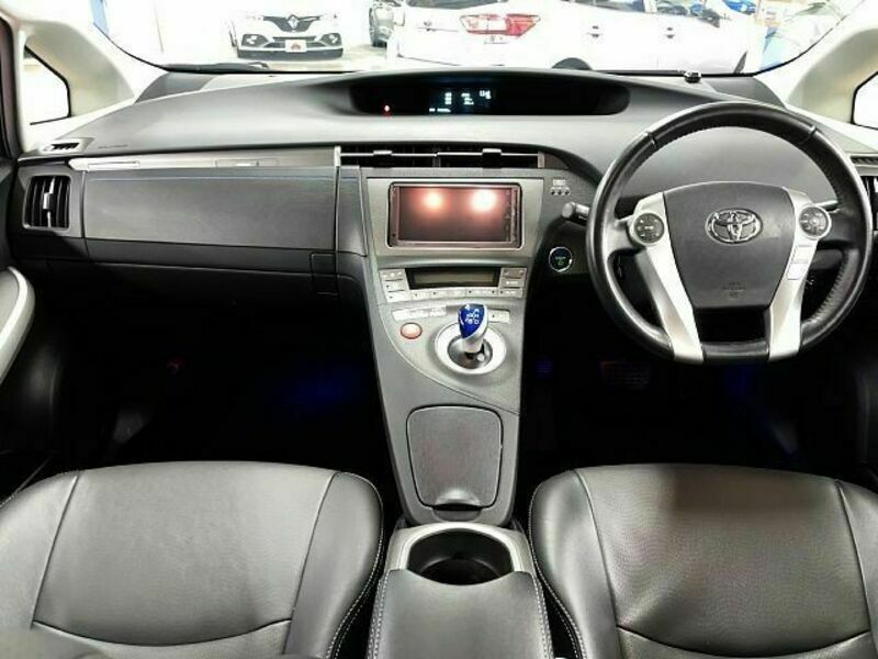 PRIUS PHV-1