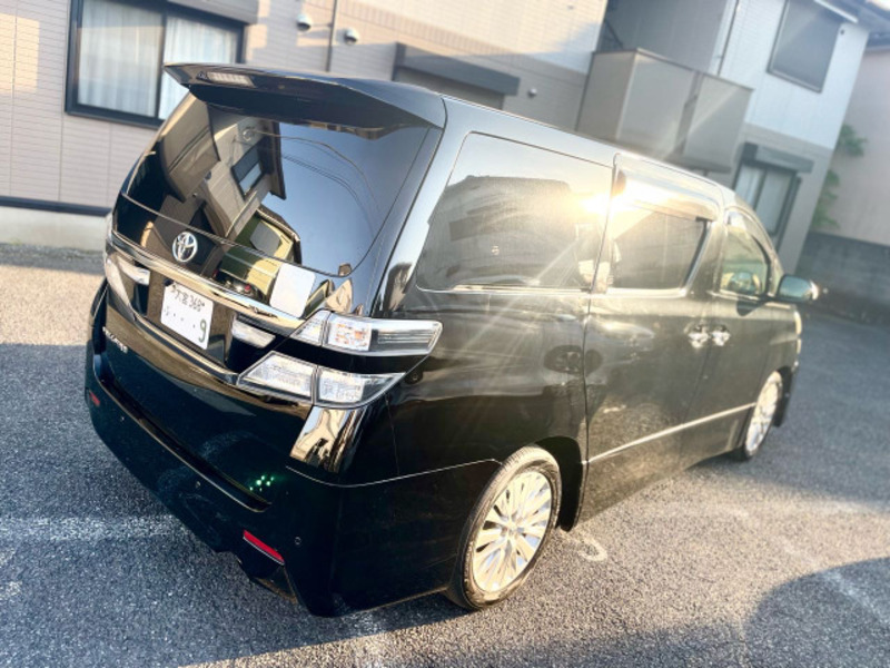 VELLFIRE-7