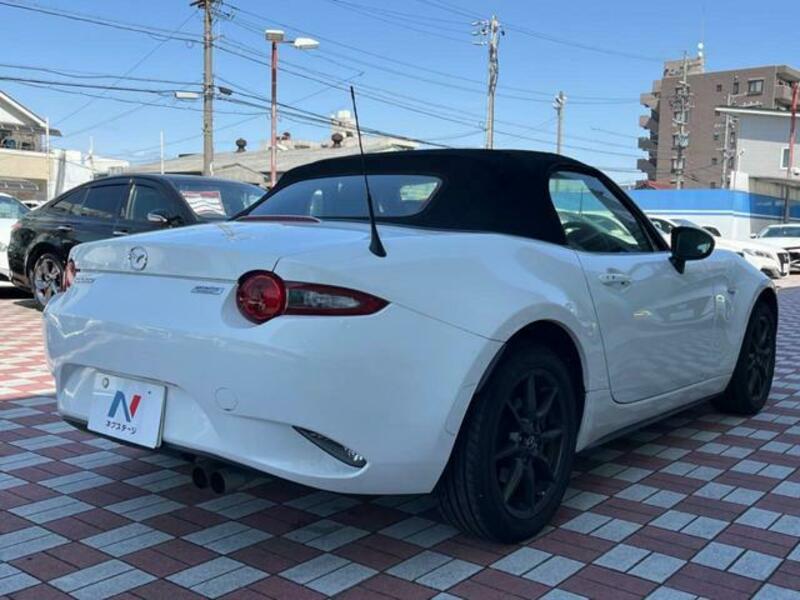 ROADSTER-14