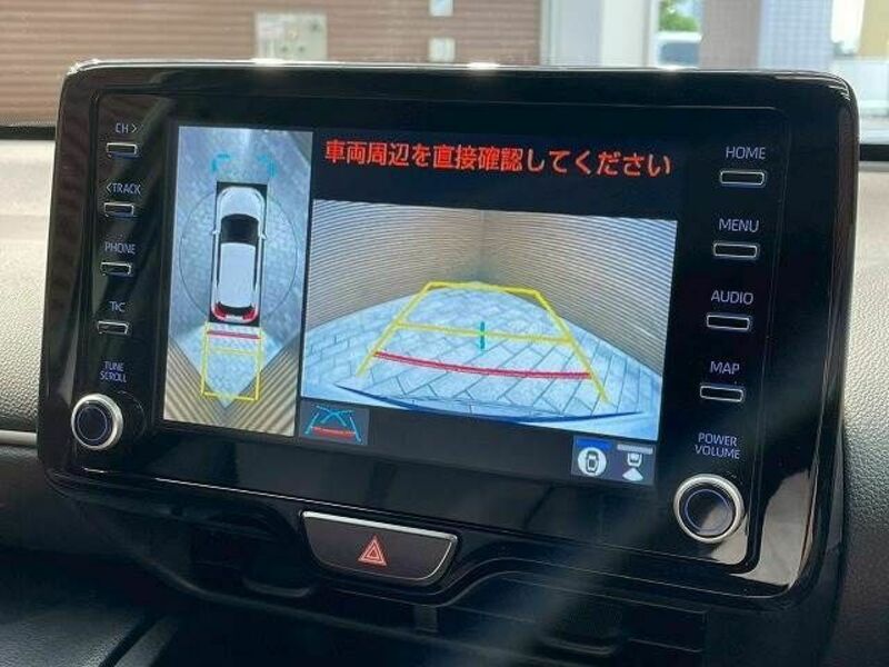 YARIS CROSS-3