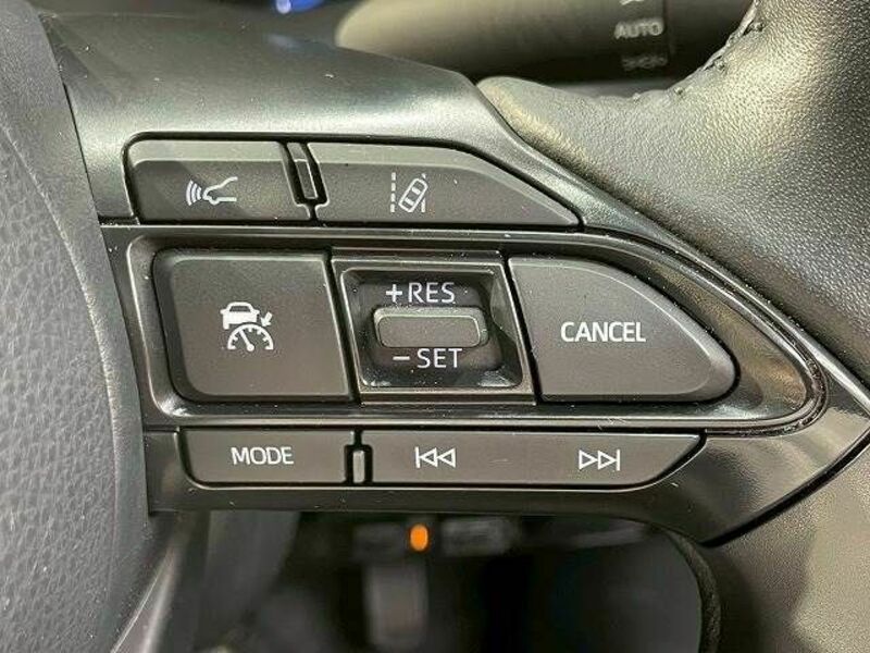 YARIS CROSS-5