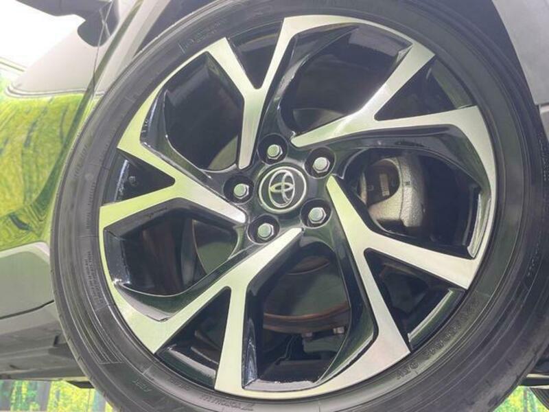 C-HR-13
