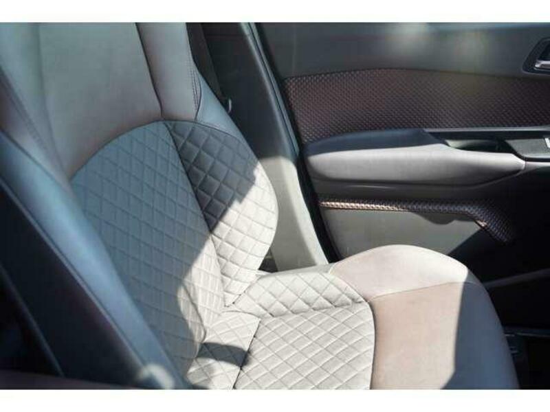 C-HR-14