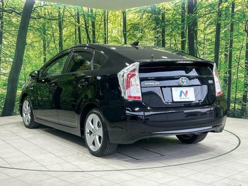 PRIUS-16