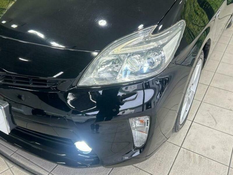 PRIUS-11