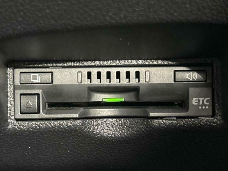 PRIUS-6