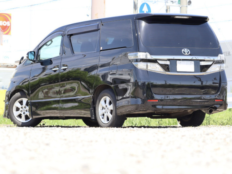 VELLFIRE-19