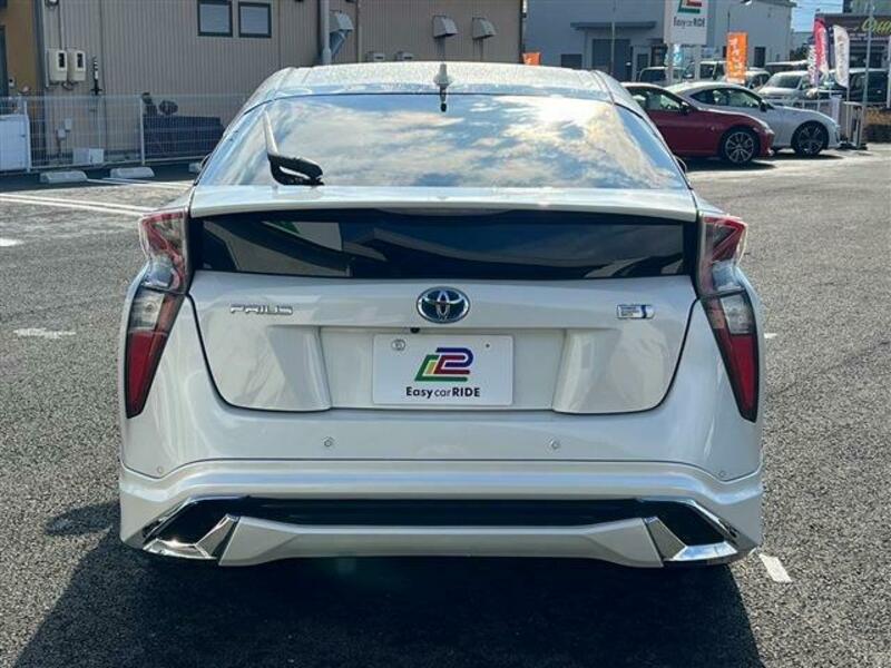 PRIUS-4