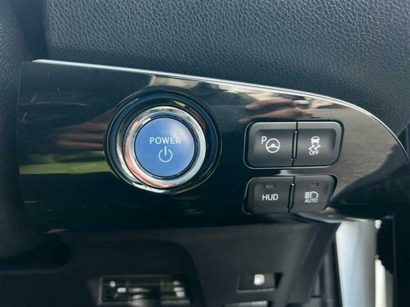 PRIUS-16
