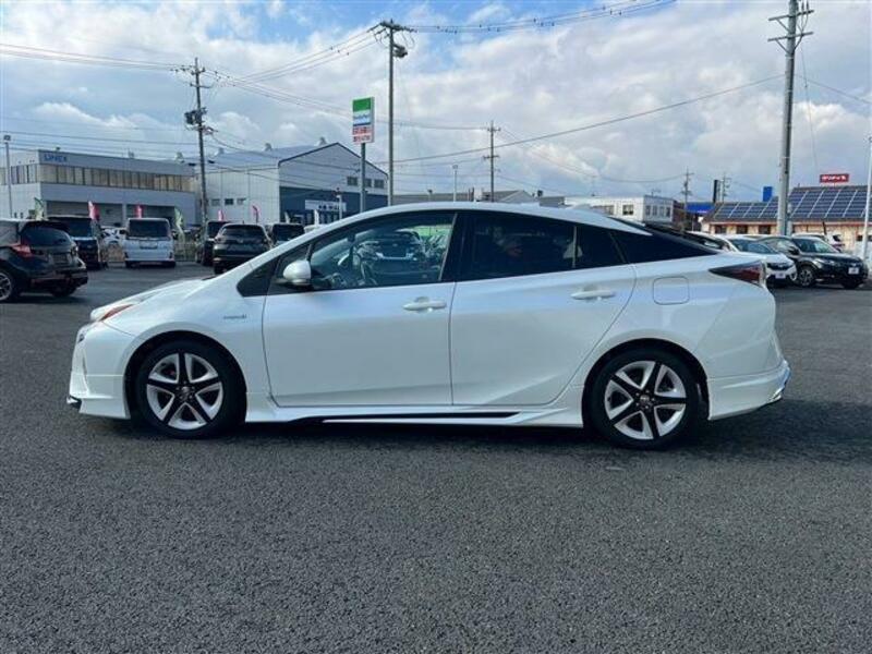 PRIUS-6