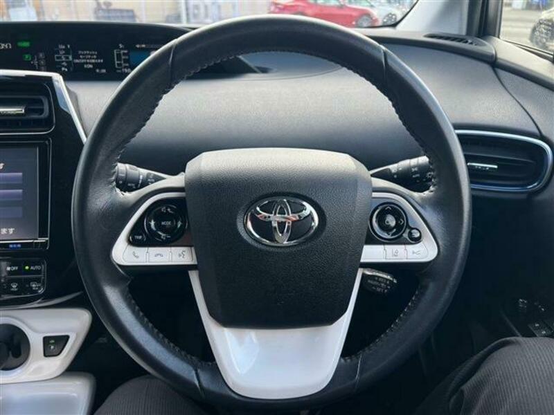 PRIUS-18