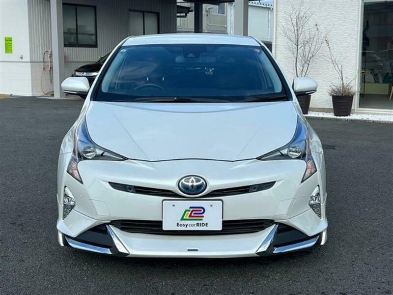 PRIUS-8