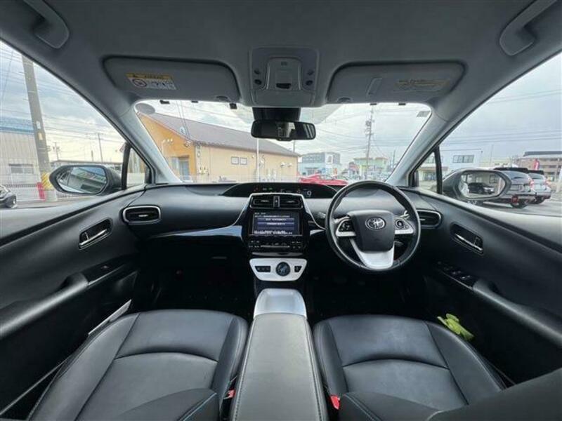 PRIUS-10
