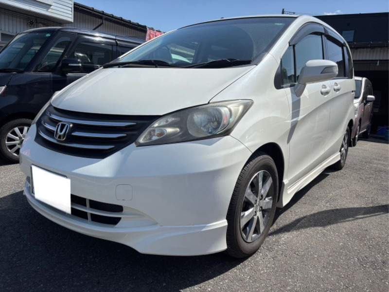 HONDA　FREED