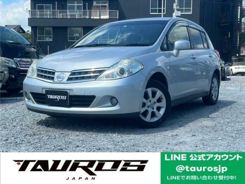 NISSAN　TIIDA