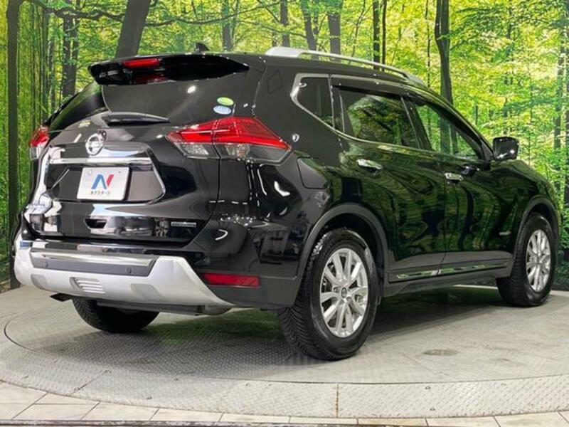 X-TRAIL-16