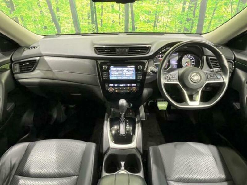 X-TRAIL-1
