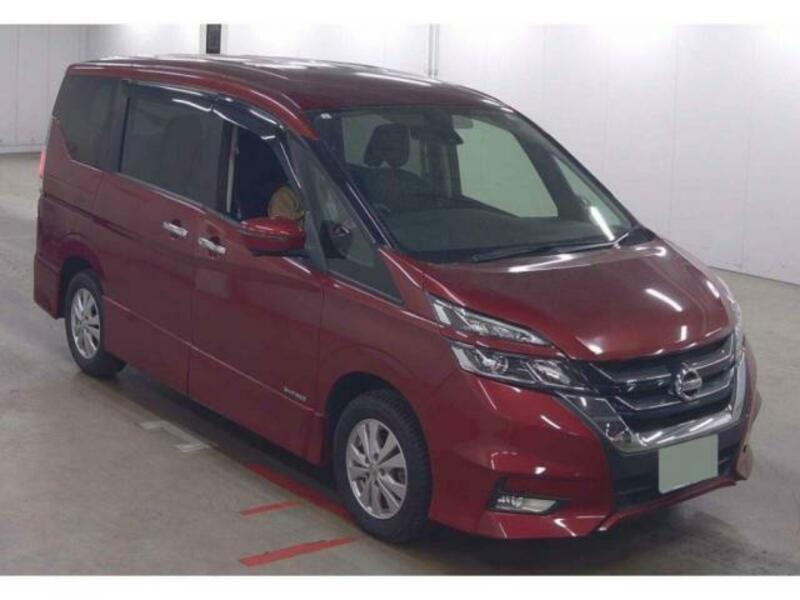 NISSAN　SERENA