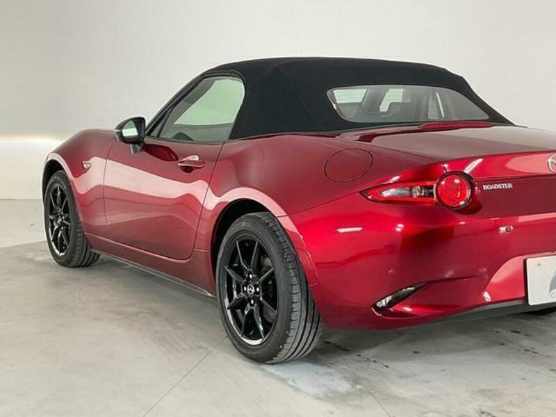 ROADSTER-8