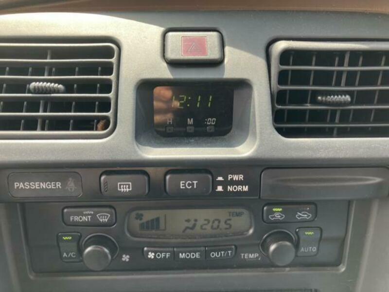 HILUX SURF-8