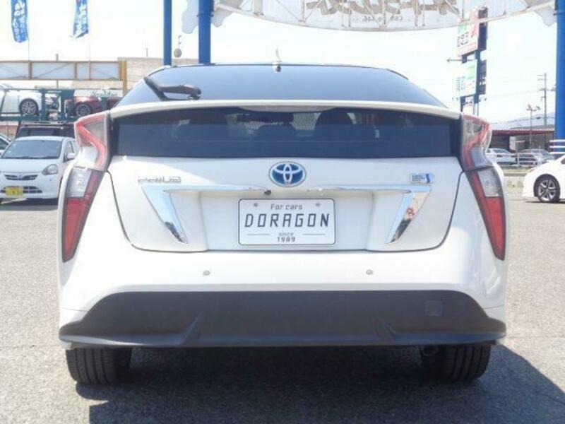 PRIUS-6