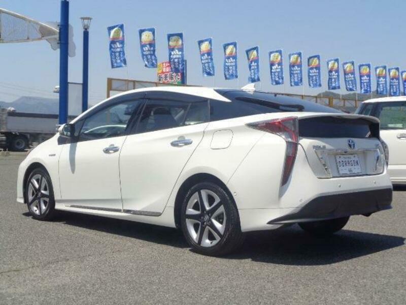 PRIUS-7