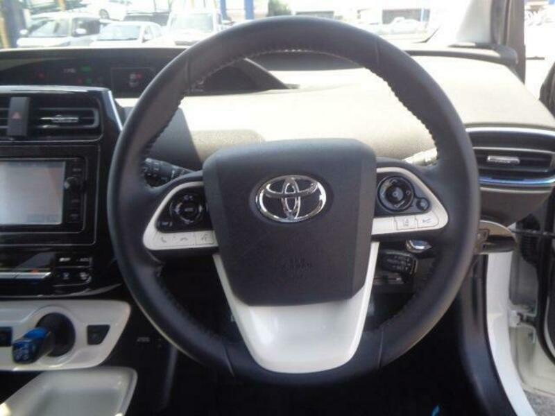 PRIUS-9