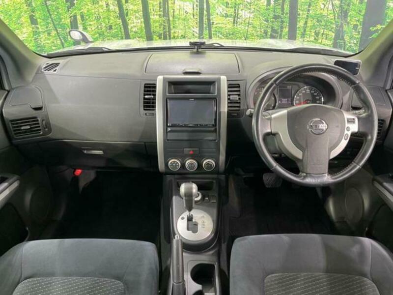 X-TRAIL-1
