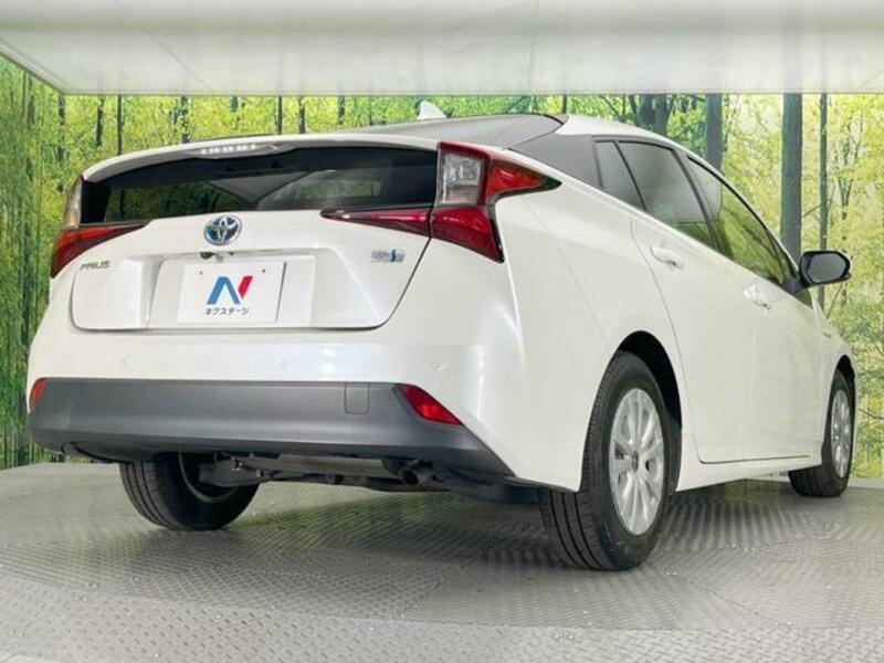 PRIUS-16
