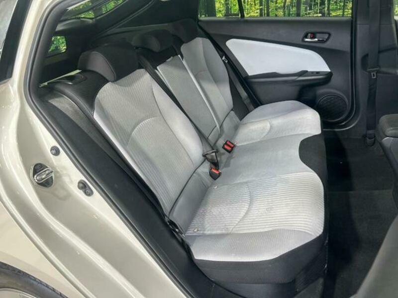 PRIUS-8