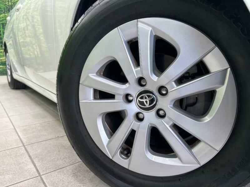 PRIUS-12
