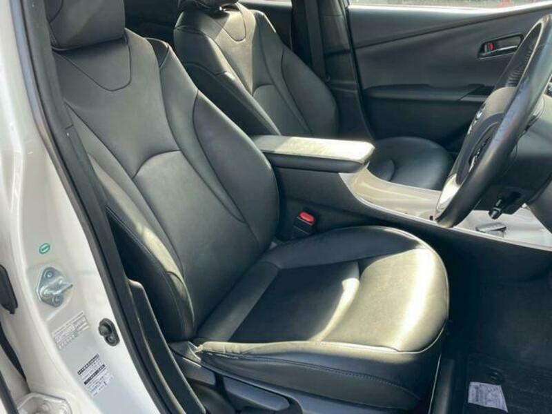 PRIUS-6
