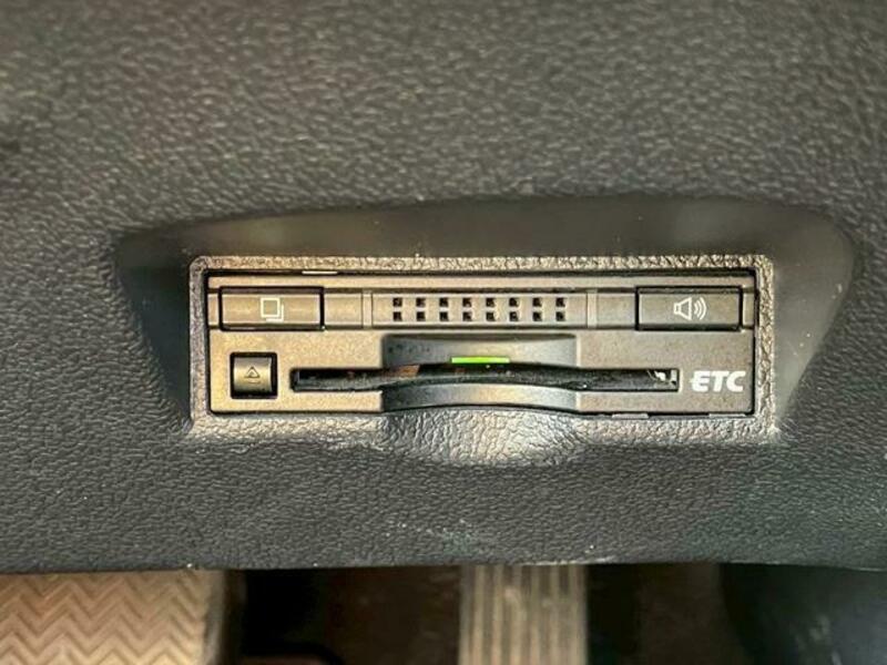 PRIUS-10