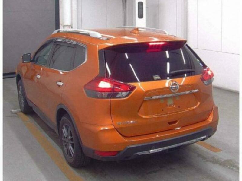 X-TRAIL-4