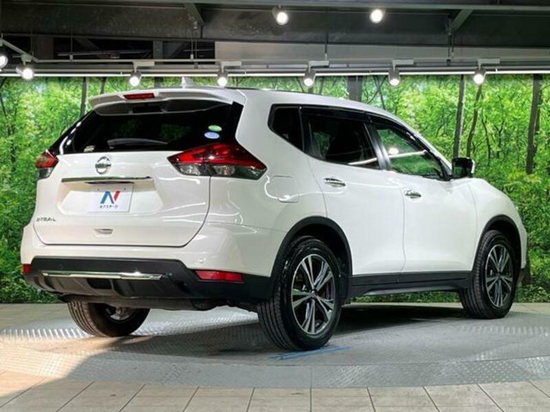 X-TRAIL-16