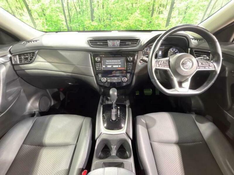 X-TRAIL-1