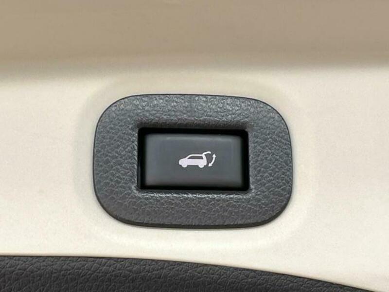 X-TRAIL-3