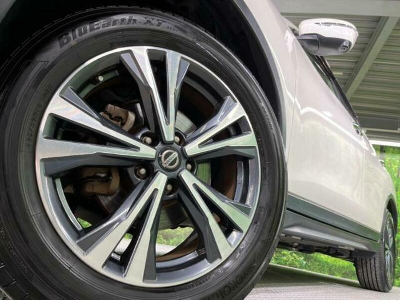 X-TRAIL-12