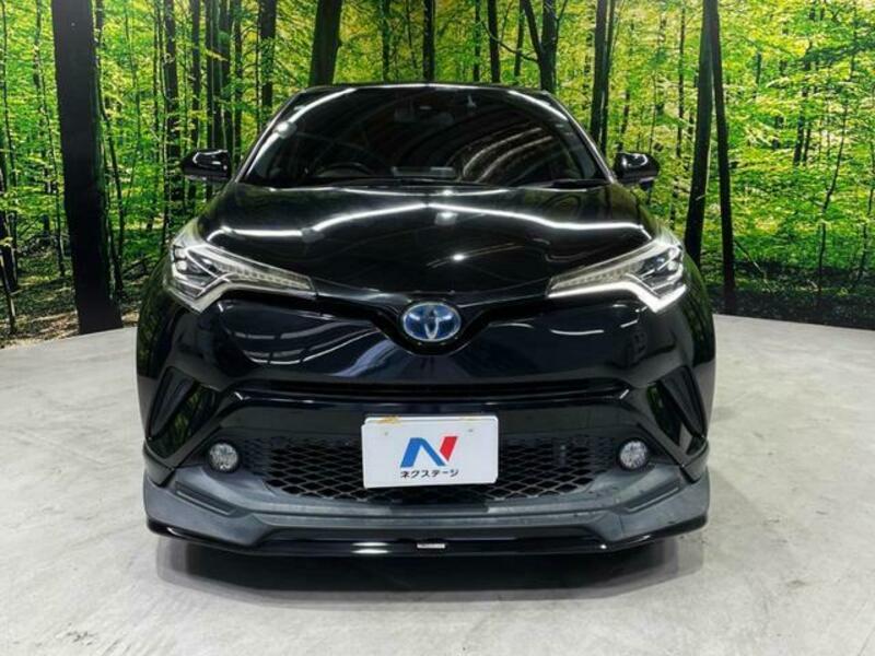 C-HR-12