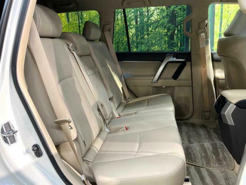 LAND CRUISER PRADO-8