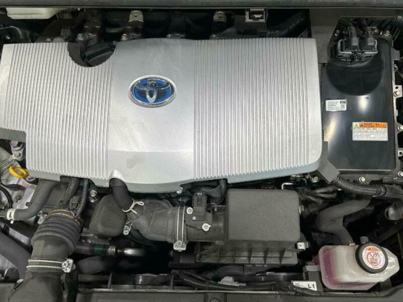 PRIUS-17