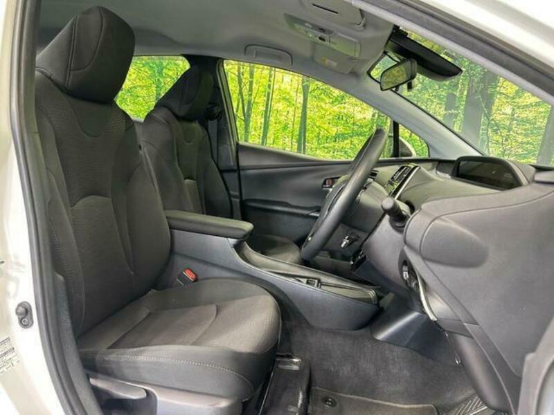 PRIUS-7
